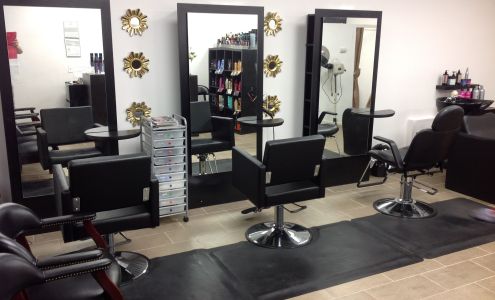 Golden Looks Salon