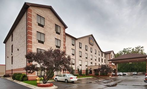 Best Western Inn & Suites - Midway Airport