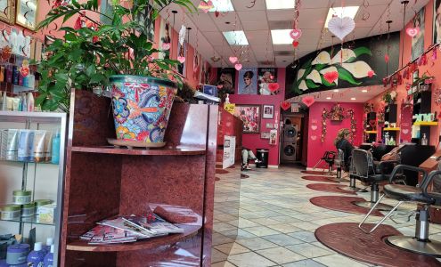 Ana Maria's Hairstyling