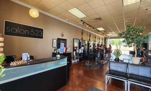 Salon 523