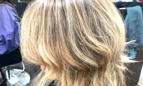 Dalila's beauty salon Pomona