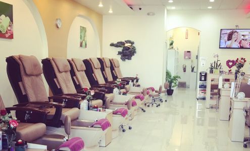 Divine Nails & Spa 818 White Horse Pike, Egg Harbor City New Jersey 08215