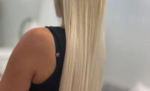 Sandra Ladenburger Salon