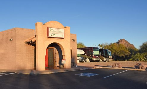 Susy's Shear Artistry Tucson