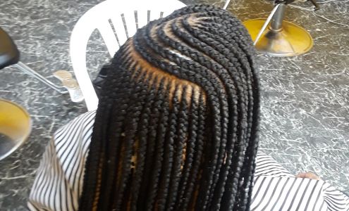 Mama's African Hair Braiding