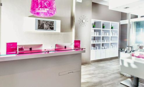 Blo Blow Dry Bar