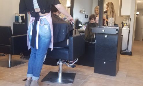 Chic Beautique Salon