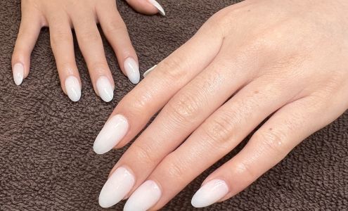 Natural Nails Vienna