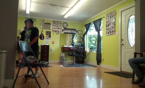 Gladis Beauty Salon 612-614 E Jefferson St, Siloam Springs Arkansas 72761