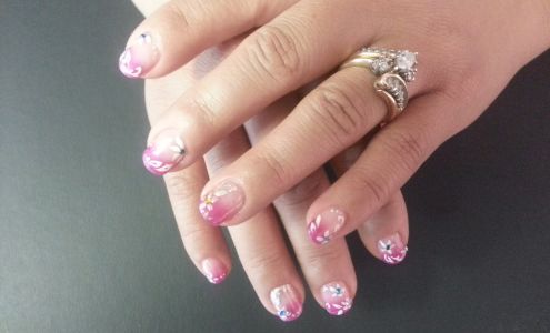 A V Nails 214 W Cottage Grove Rd, Cottage Grove Wisconsin 53527