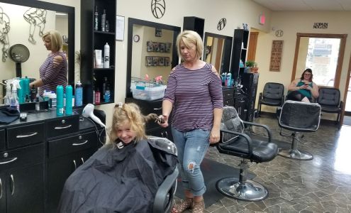 Top Cut Barbershop & Salon 510 S Black River St, Sparta Wisconsin 54656