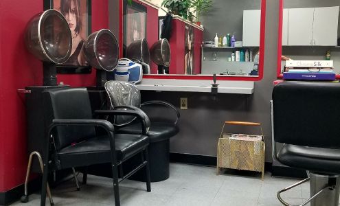 Maggie's Cuts South Gate