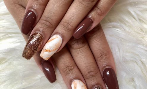 Luxor Nail Spa 129 W Oak Knoll Dr, Hampshire Illinois 60140