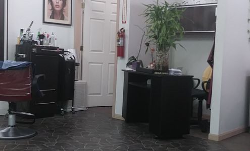 Rossy's Hair Salon Belvidere