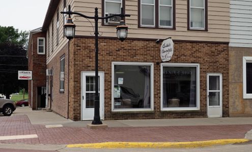 Classic Concept Salon Dyersville