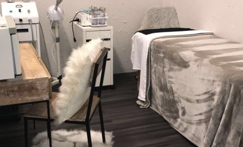 Salon NVS 64 N Pine St, Blackfoot Idaho 83221