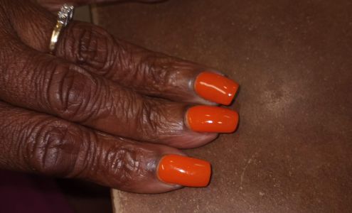 Luxury Nails Spa