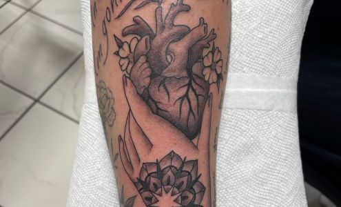 Time & Tide Tattoo 103 E 6th St, Bloomington Indiana 47404