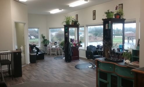 Volante Salon 548 Point Brown Ave NE, Ocean Shores Washington 98569