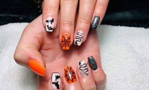 4 Seasons Nails Lowell