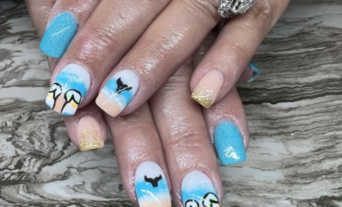 Dashing Diva's Nails