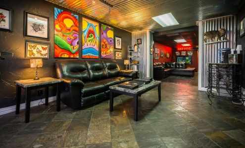 Modified Design Tattoo & Piercing