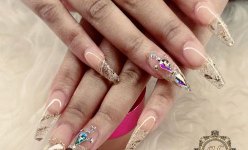 The heights nail spa & eyelash