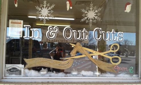 In & Out Cuts 113 E 1st St, Springtown Texas 76082