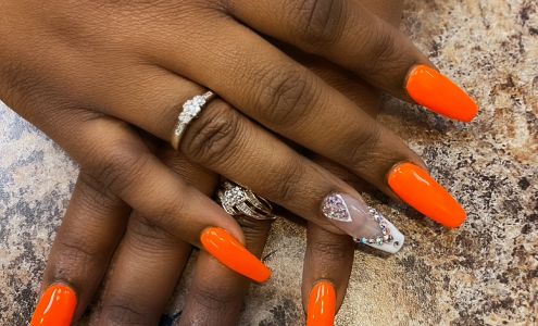 Elegant Nails Central