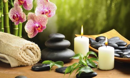 Lisa Nails & Day Spa 104 E Purisima St, Refugio Texas 78377