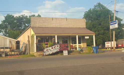 Cuttin Up With Michelle