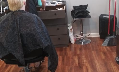 Cut N Up Lawrenceburg