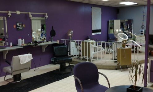 Colonial Acres Hair And Nail Salon