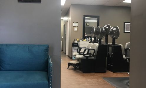 Peak Salon 1807 Taft Hwy #4, Signal Mountain Tennessee 37377