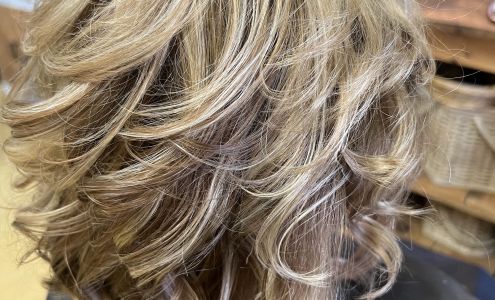 Shear Magnolias' Salon Hendersonville