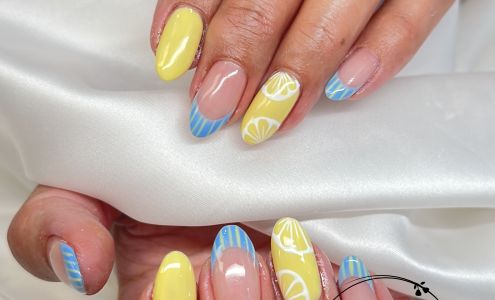 Lux Nails (at FOREST CENTER plaza ) 16205 S Tamiami Trail #3, Fort Myers Florida 33908