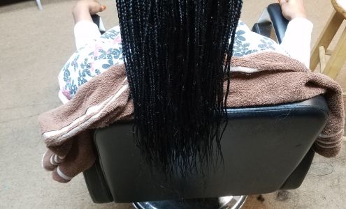 EVA'S AFRICAN HAIR BRAIDING 733 US-82, Greenville Mississippi 38701