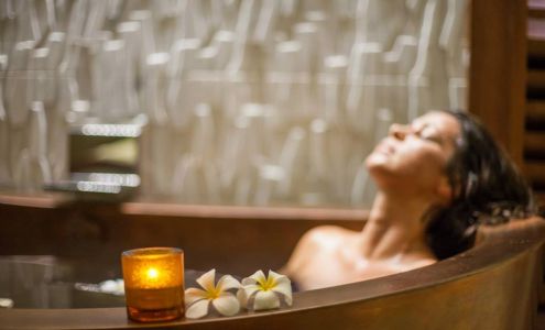 Hawaiian Rainforest Spa