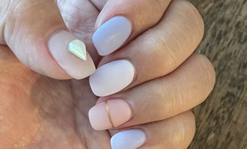 Pink Nails Too Fort Lee