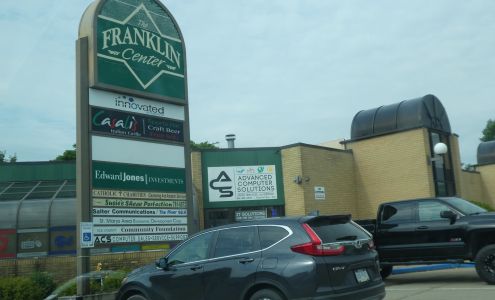 Susie's Shear Perfection St. Marys