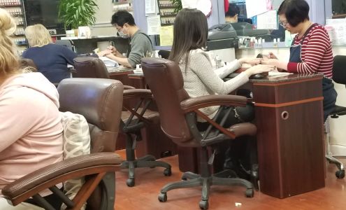 Park Nail 4391 Austin Blvd, Island Park New York 11558