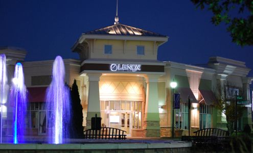 Closeups Hair and Makeup Studio