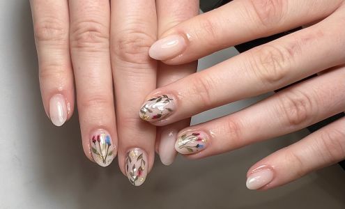 B&E Nail Spa 125 E Seneca St, Manlius New York 13104