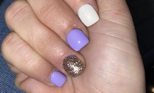 Shangri La Nail Bar @ The Market at Czech Hall Yukon