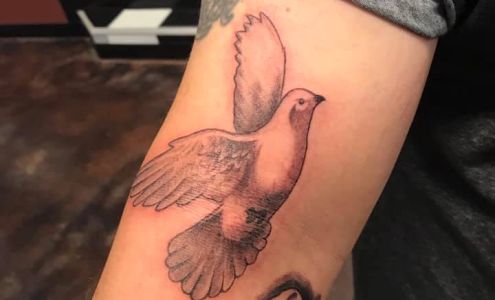 Gee's 2 Tattoo Studio