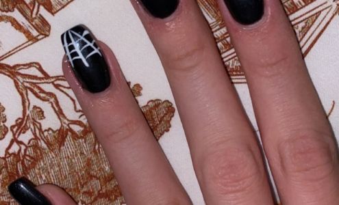 Lee Nails South Kingstown