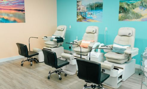 HEATHER'S NAIL BOUTIQUE