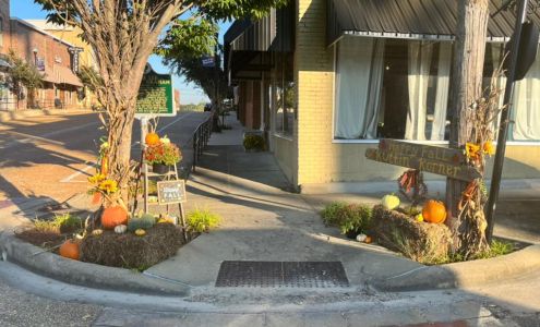 Kuttin Korners Hair & Nail Sln Brook