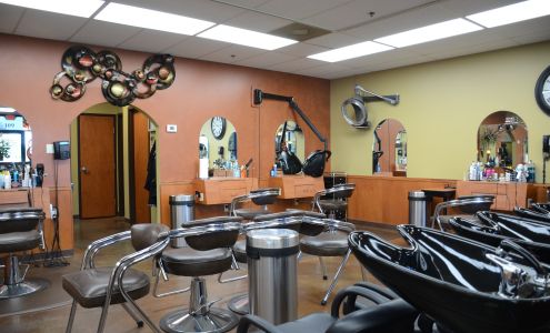 Scottie's Cut & Color Specialists, INC 8370 US-51, Millington Tennessee 38053