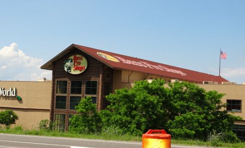 Bass Pro Shops